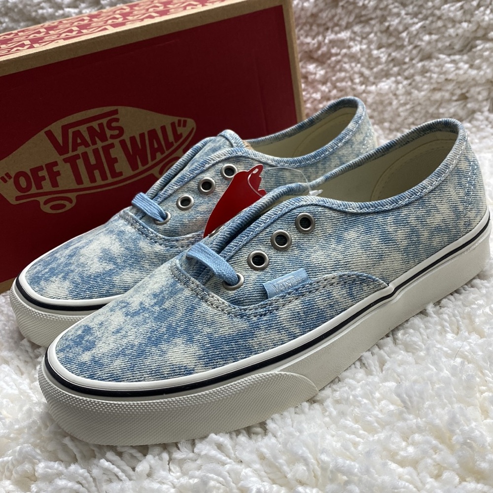VANS AUTHENTIC BRAND NEW - Picture 2 of 8